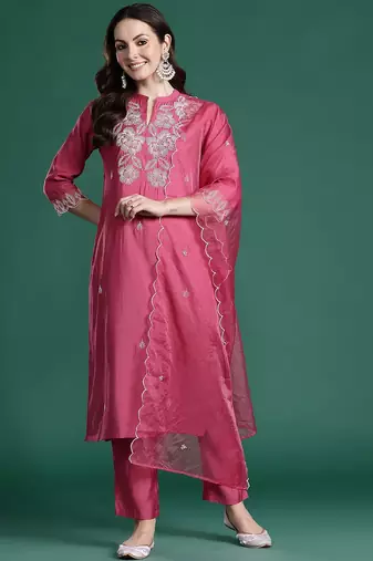 Ethnic Motifs Embroidered Thread Work Kurta with Trousers & With Dupatta