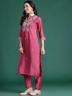 Ethnic Motifs Embroidered Thread Work Kurta with Trousers & With Dupatta 6