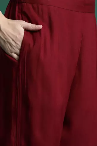 Ethnic Motifs Embroidered Thread Work Kurta With Trousers & Dupatta