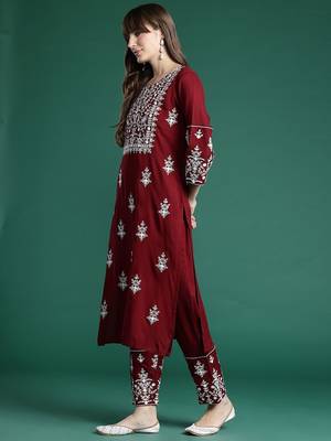 Ethnic Motifs Embroidered Thread Work Kurta With Trousers & Dupatta 5