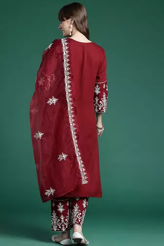 Ethnic Motifs Embroidered Thread Work Kurta With Trousers & Dupatta