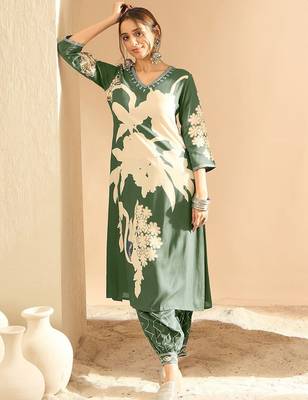 Floral Printed V-Neck Beads and Stones Screen Technique Kurta With Salwar 2