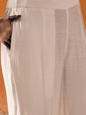 White Floral Embroidered Straight Kurta with Trousers & Dupatta 3
