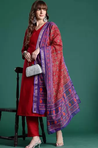 Women Regular Kurta with Trousers & With Dupatta