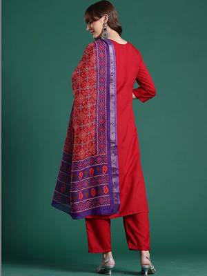 Women Regular Kurta with Trousers & With Dupatta 3