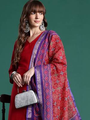 Women Regular Kurta with Trousers & With Dupatta 4