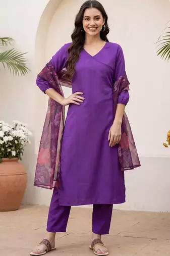 Women Floral Regular Kurta with Trousers & With Dupatta