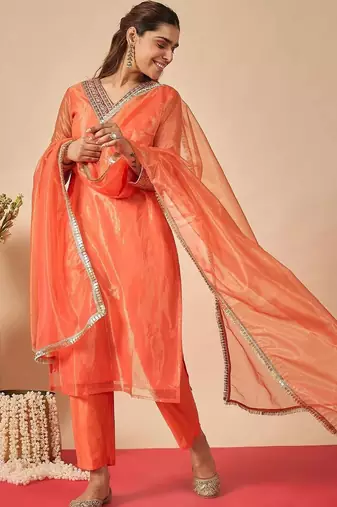 Women Ethnic Motifs Embroidered Regular Kurta with Trousers & With Dupatta