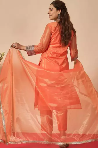 Women Ethnic Motifs Embroidered Regular Kurta with Trousers & With Dupatta