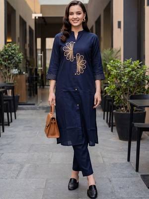 Women Ethnic Motifs Embroidered Regular Thread Work Pure Cotton Kurta with Trousers 6