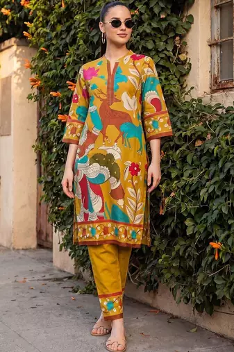 Women Ethnic Motifs Printed Regular Pure Cotton Kurta with Trousers