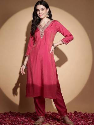 Women Regular Thread Work Kurta with Trousers 6