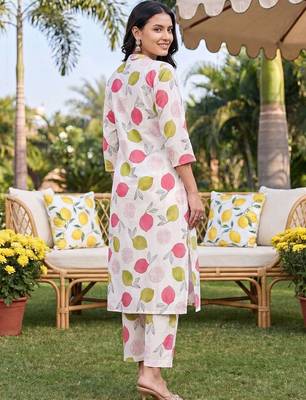 Women Printed Regular Pure Cotton Kurta with Trousers 5