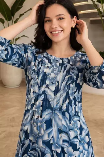 Women Floral Printed Regular Pure Cotton Kurta with Trousers