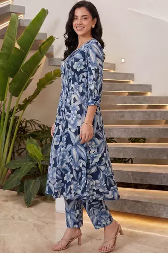 Women Floral Printed Regular Pure Cotton Kurta with Trousers