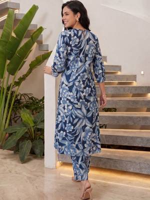 Women Floral Printed Regular Pure Cotton Kurta with Trousers 6