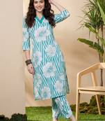 Women Floral Printed Regular Pure Cotton Kurta with Trousers