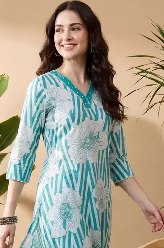 Women Floral Printed Regular Pure Cotton Kurta with Trousers