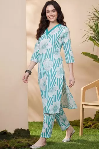 Women Floral Printed Regular Pure Cotton Kurta with Trousers