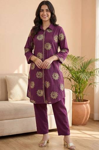 Women Ethnic Motifs Printed Regular Pure Cotton Kurta with Trousers