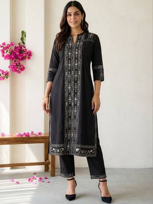 Women Ethnic Motifs Printed Regular Mirror Work Pure Cotton Kurta with Trousers 1