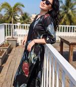 Women Floral Printed Regular Kurta with Trousers