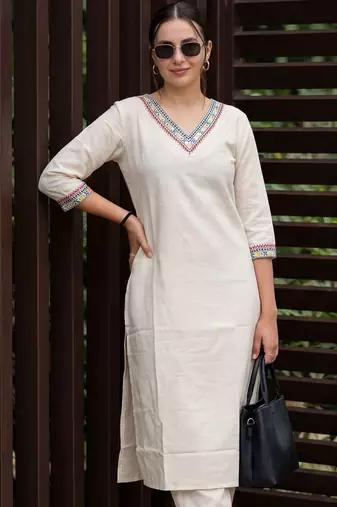 Women Ethnic Motifs Embroidered Regular Mirror Work Kurta with Trousers