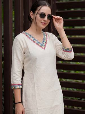 Women Ethnic Motifs Embroidered Regular Mirror Work Kurta with Trousers 2