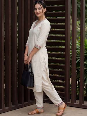 Women Ethnic Motifs Embroidered Regular Mirror Work Kurta with Trousers 3