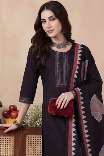 Women Regular Thread Work Pure Cotton Kurta with Trousers & With Dupatta