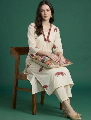 Women Animal Printed Regular Thread Work Pure Cotton Kurta with Trousers 1