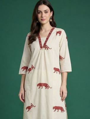 Women Animal Printed Regular Thread Work Pure Cotton Kurta with Trousers 2