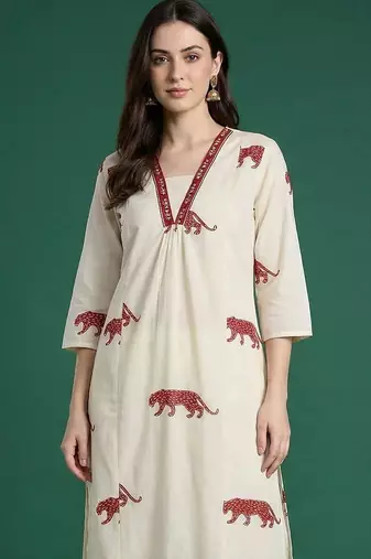 Women Animal Printed Regular Thread Work Pure Cotton Kurta with Trousers