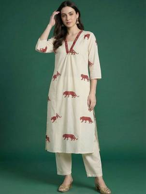 Women Animal Printed Regular Thread Work Pure Cotton Kurta with Trousers 3