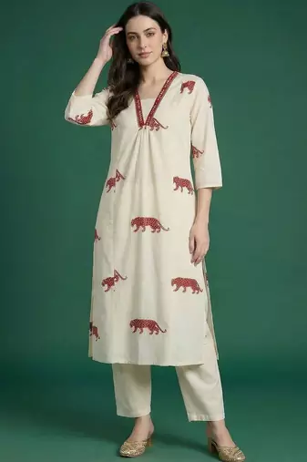 Women Animal Printed Regular Thread Work Pure Cotton Kurta with Trousers