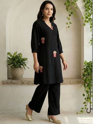 Women Ethnic Motifs Embroidered Regular Thread Work Pure Cotton Kurti with Palazzos 3