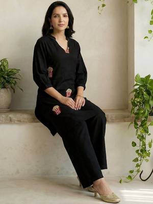 Women Ethnic Motifs Embroidered Regular Thread Work Pure Cotton Kurti with Palazzos 5