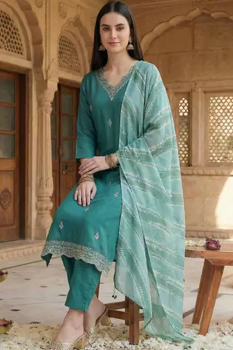 Women Ethnic Motifs Embroidered Regular Thread Work Kurta with Trousers & With Dupatta