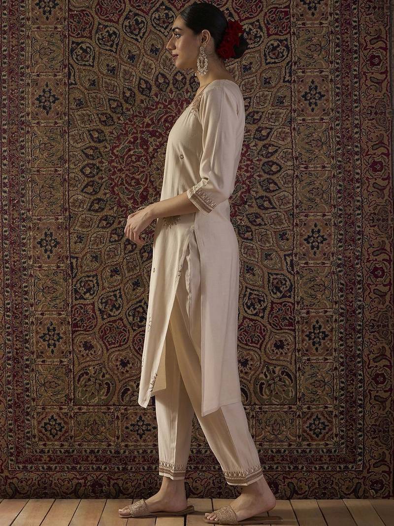 Women Ethnic Motifs Embroidered Regular Thread Work Liva Kurta with Trousers