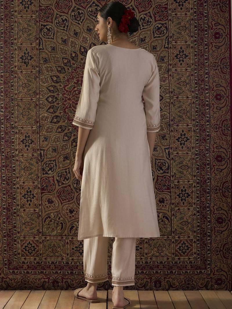 Women Ethnic Motifs Embroidered Regular Thread Work Liva Kurta with Trousers