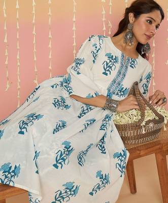Women Floral Printed Regular Pure Cotton Kurta with Palazzos 3
