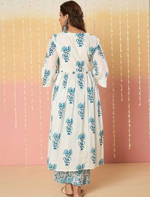 Women Floral Printed Regular Pure Cotton Kurta with Palazzos 4
