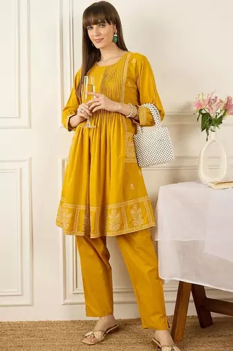 Embroidered Round Neck Thread Work Pure Cotton Kurta With Trousers