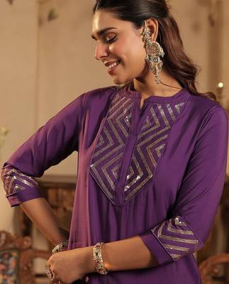 Yoke Design Gotta Patti Mandarin Collar Straight Kurta with Trousers 6