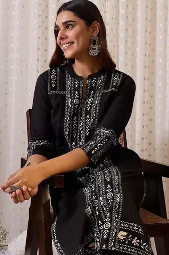 Ethnic Motifs Printed Mandarin Collar Pure Cotton Straight Kurta & Trousers