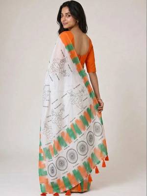 Off white organza printed saree with blouse 4