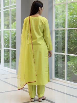 Women Ethnic Motifs Embroidered Kurta with Trousers & Dupatta Kurta Sets 4