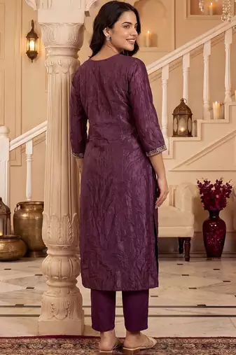 Women Ethnic Motifs Embroidered Regular Thread Work Kurta with Trousers