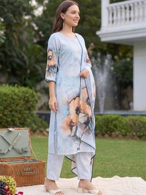 Women Floral Printed Regular Chanderi Silk Kurta with Trousers & With Dupatta 3