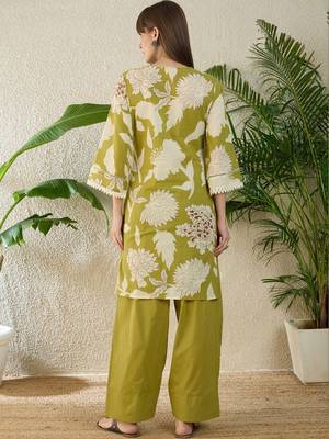 Women Floral Printed Regular Thread Work Pure Cotton Kurta with Palazzos 4